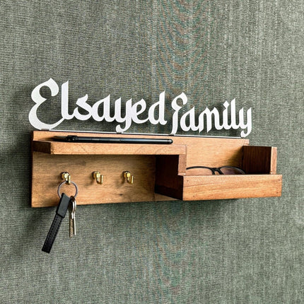 Personalized Wooden Key & Mail Holder — Custom Family Name Wall Sign